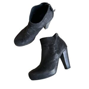 Vic Black Leather Booties Size 8